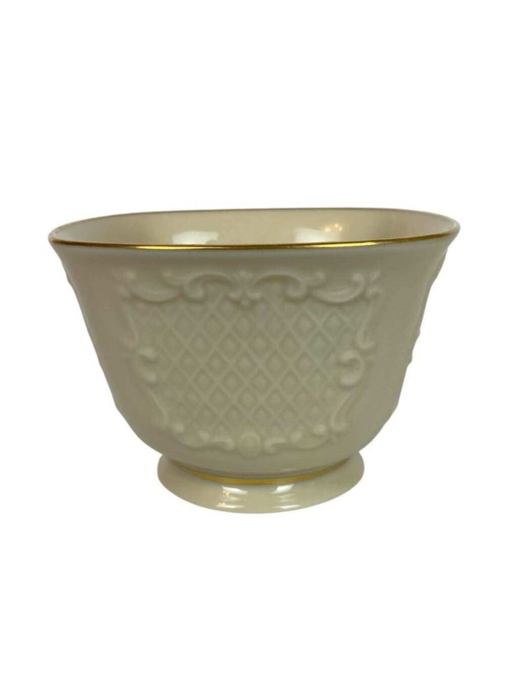 Lenox Porcelain Canterbury Collection Ivory & Gold Accented Footed Treat Bowl